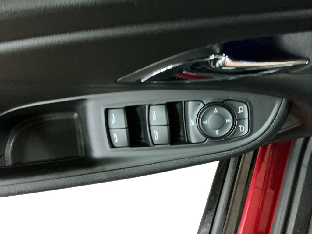 2018 Chevrolet Volt LT photo 18