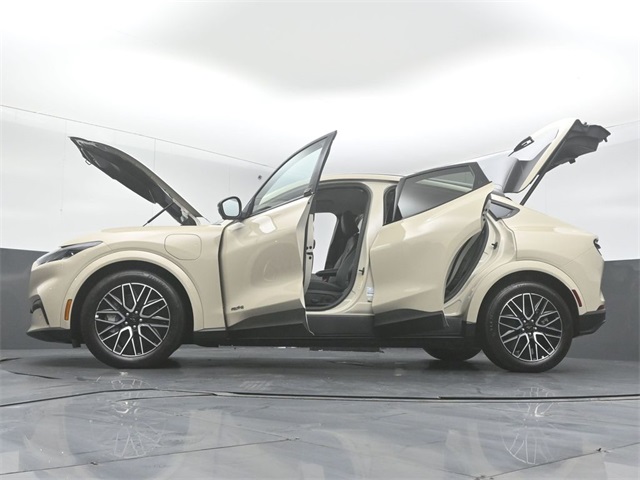 2025 FORD MUSTANG MACH-E - Image 53