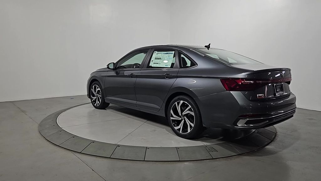 2026 Volkswagen Jetta 1.5T SEL photo 2