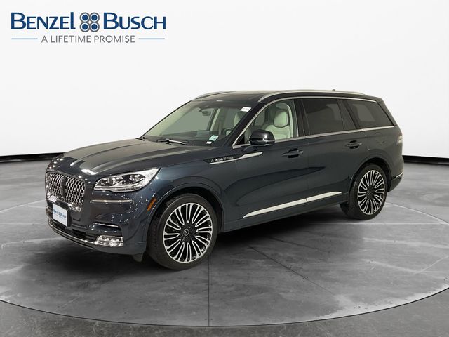 2023 Lincoln Aviator Black Label's photo