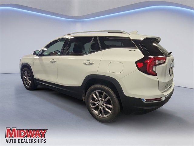2024 Gmc Terrain SLT photo 2