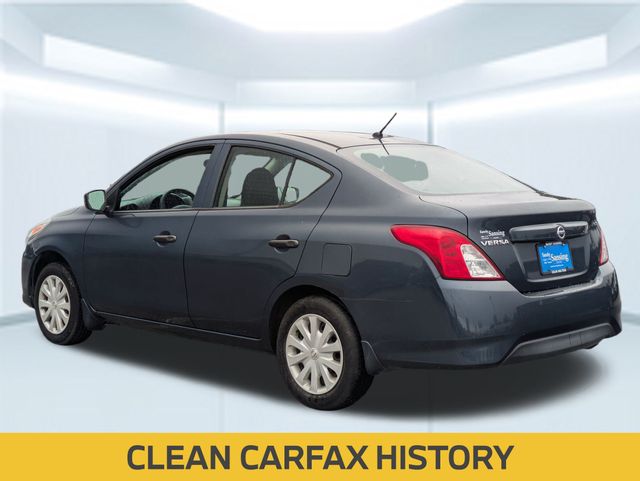 2017 Nissan Versa 1.6 S photo 2