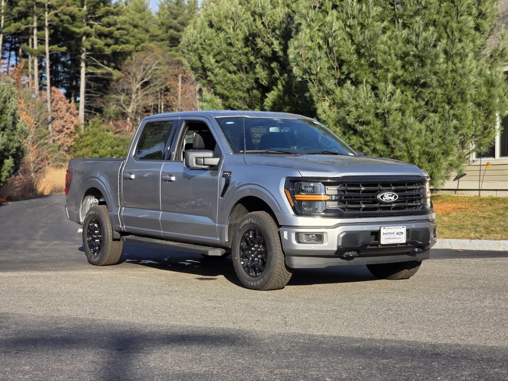 2025 Ford F-150 XLT photo 2