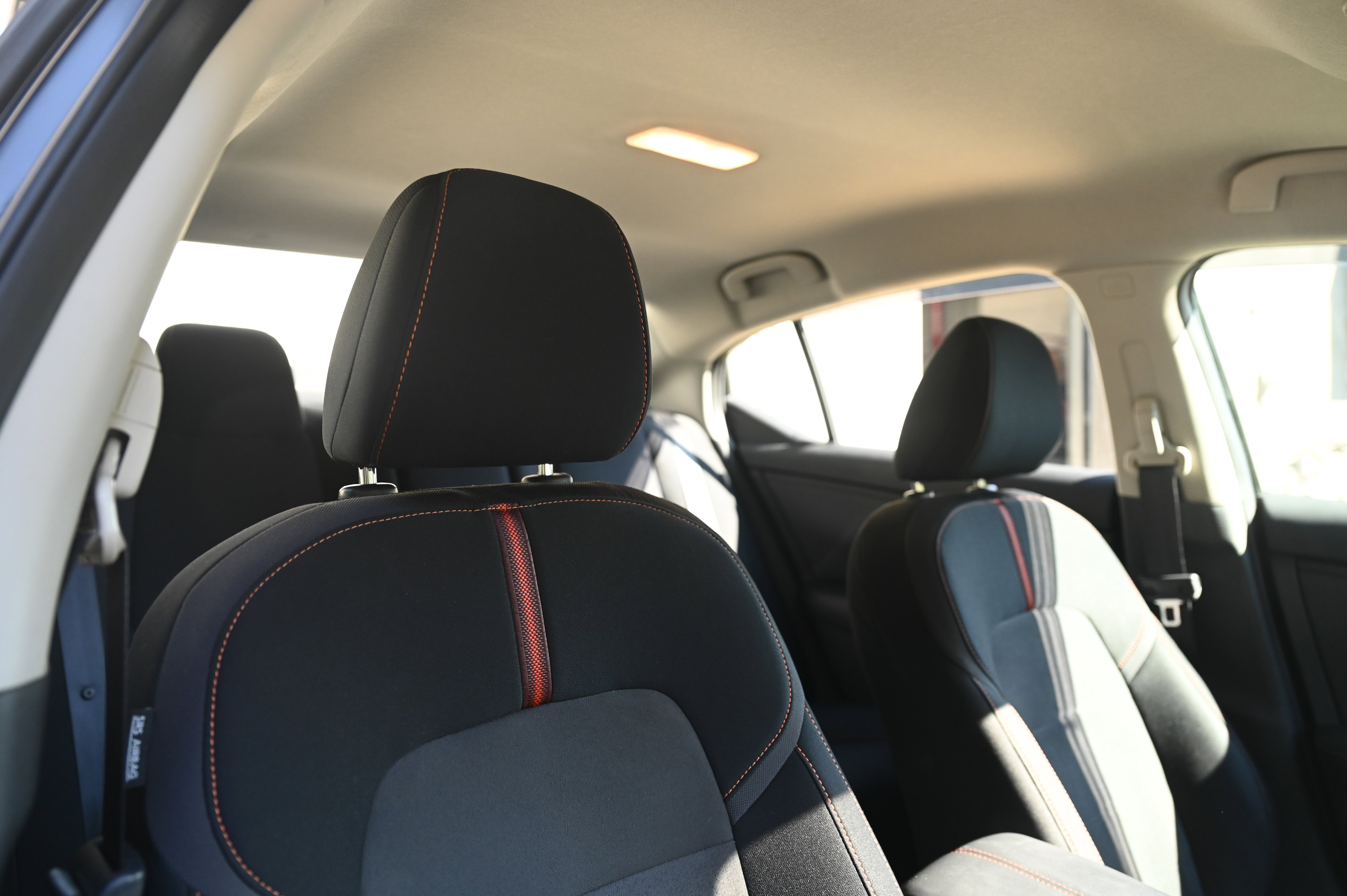 2021 Nissan Sentra SR photo 29