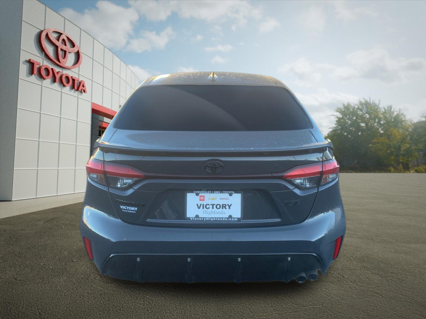 2024 Toyota Corolla XSE photo 3