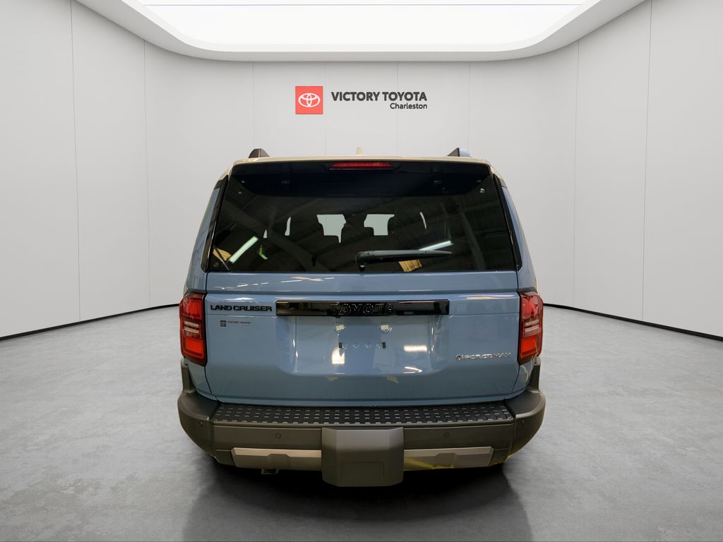 2025 Toyota Land Cruiser photo 4