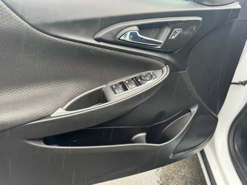 2023 Chevrolet Malibu 1LT photo 13