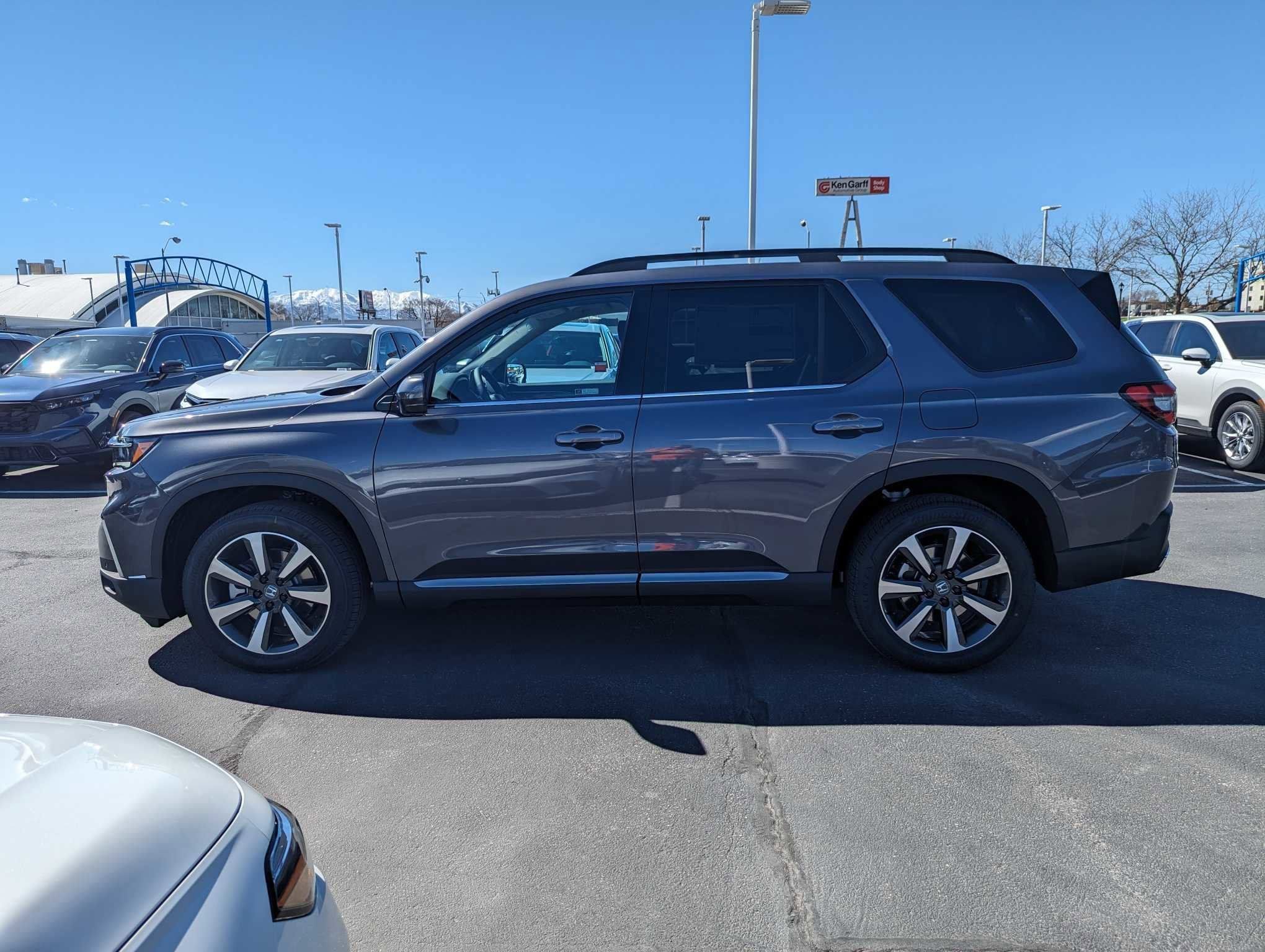 2025 Honda Pilot Elite photo 5