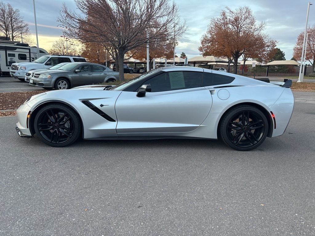 2019 Chevrolet Corvette Stingray 1LT photo 2