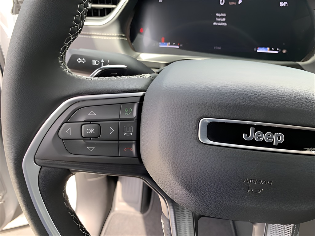 2025 Jeep Grand Cherokee Altitude X photo 36