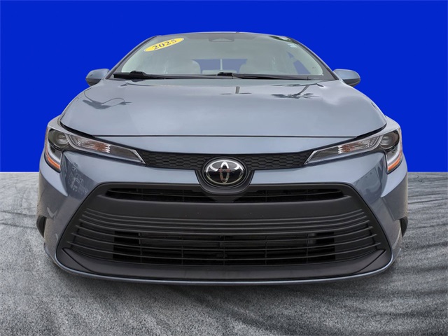 2025 Toyota Corolla LE photo 7