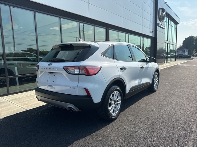 2022 Ford Escape S photo 3