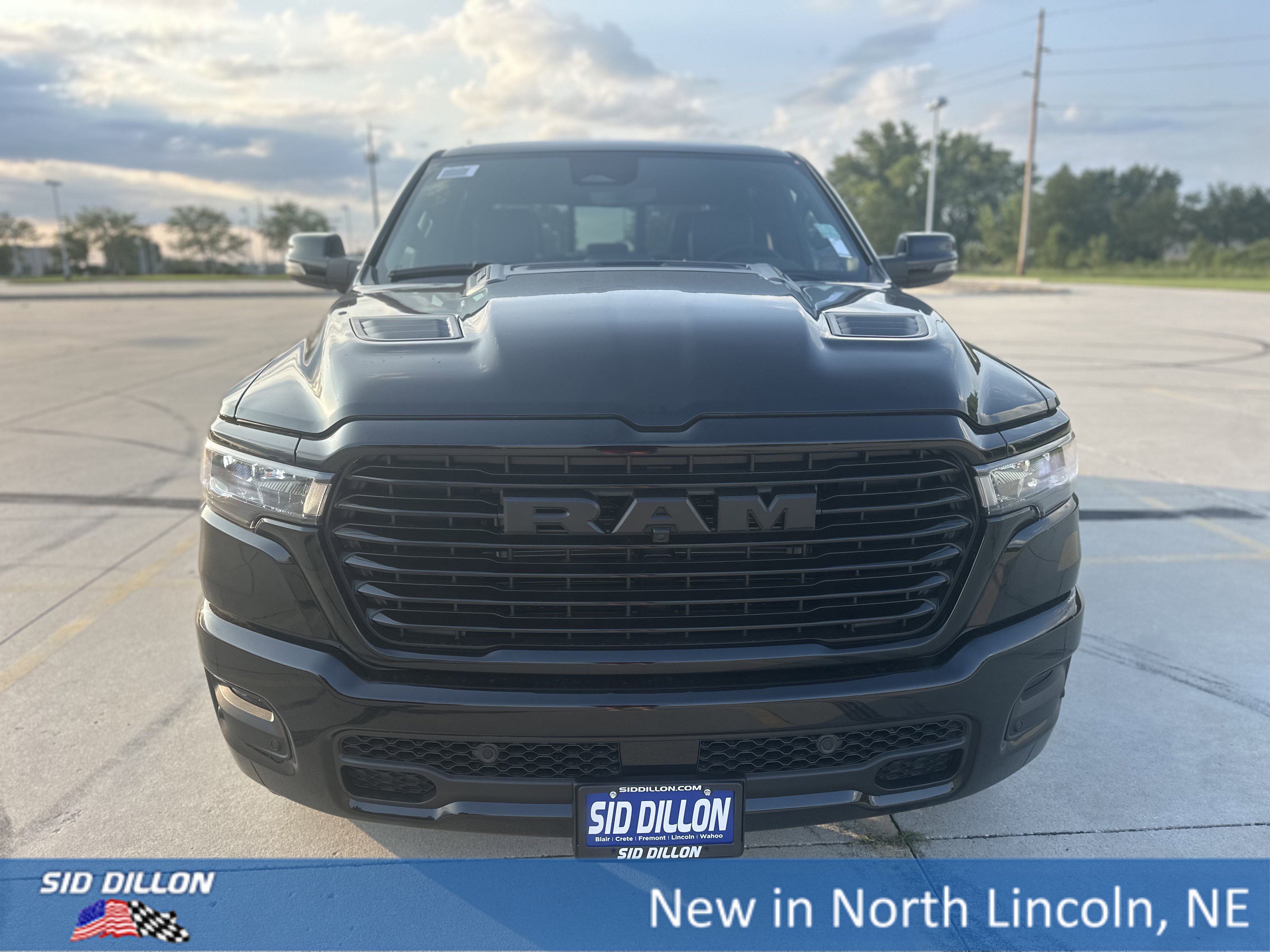 2026 Ram 1500 Laramie photo 2