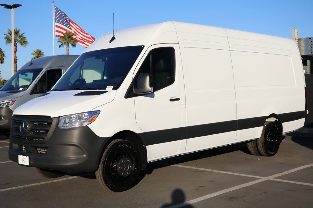 2025 Mercedes-Benz Sprinter Cargo Van Base's photo