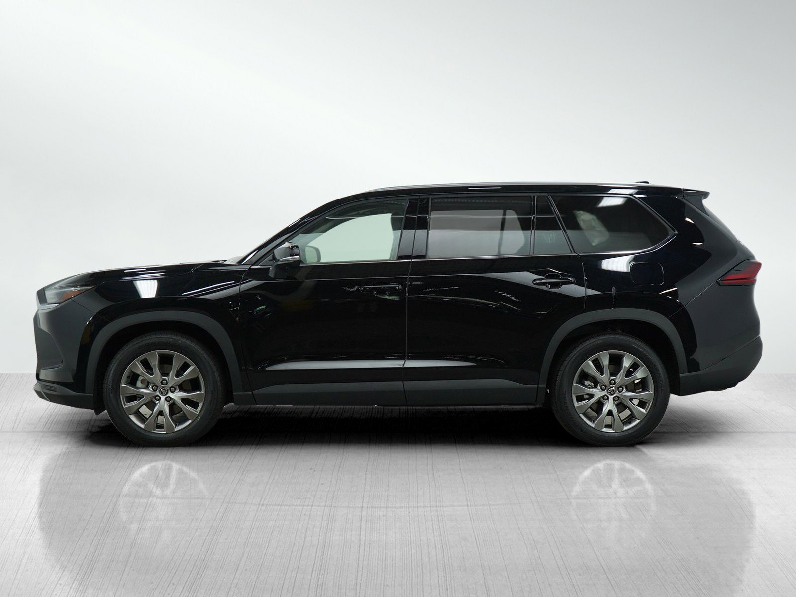 Used 2025 Toyota Grand Highlander Limited with VIN 5TDAAAB55SS073705 for sale in Bloomington, Minnesota