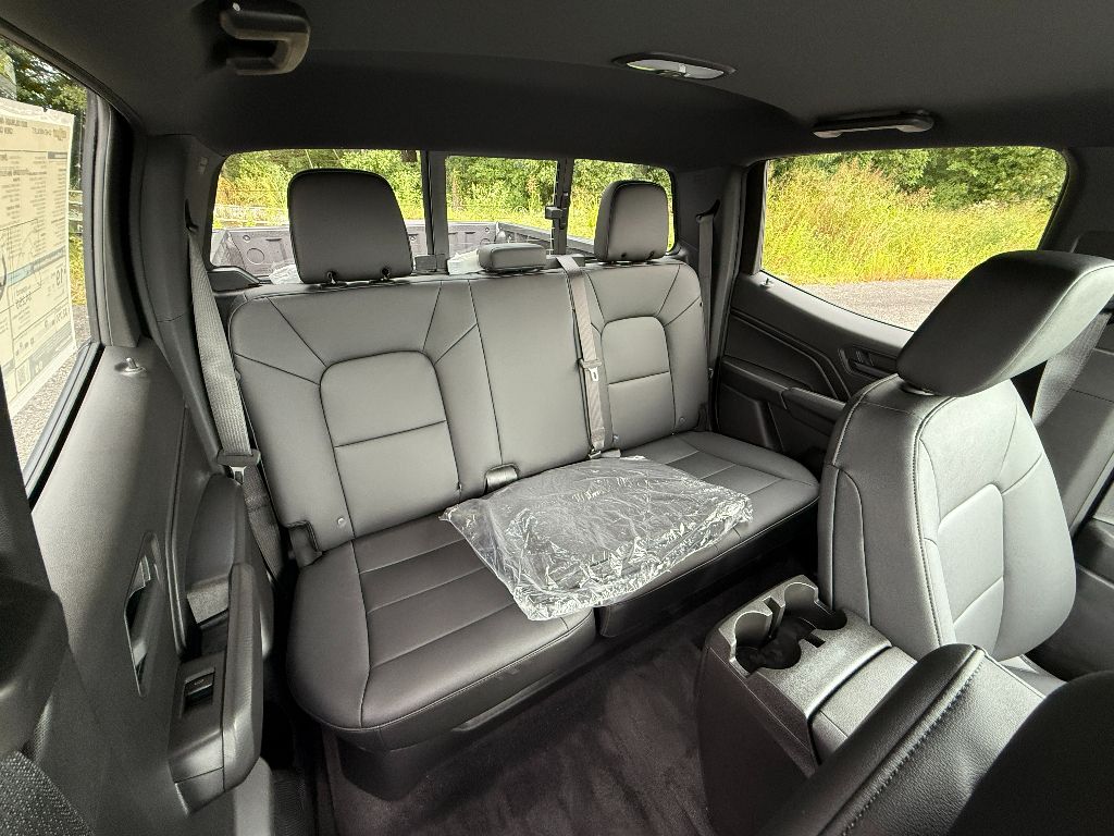 2025 Chevrolet Colorado Trail Boss photo 24