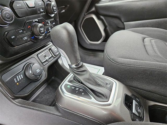 2022 Jeep Renegade Latitude photo 24