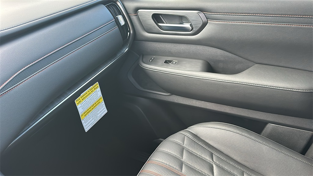 2026 Nissan Armada photo 24