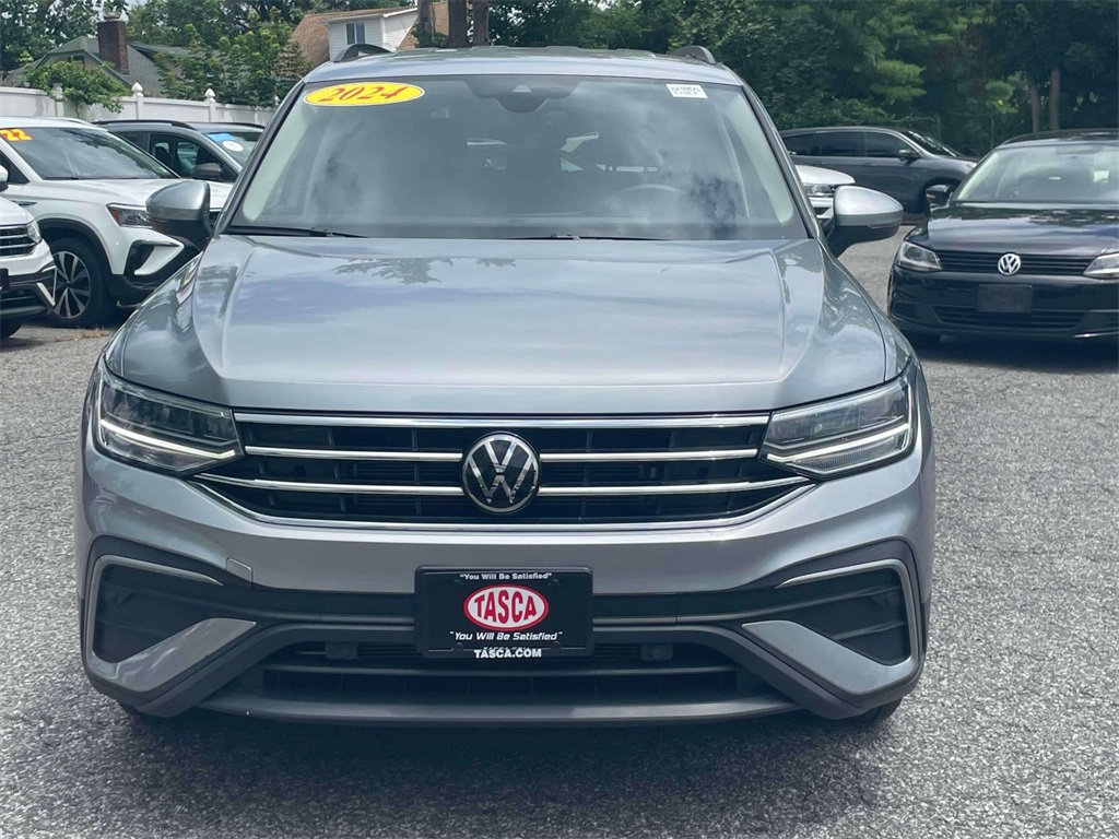 2024 Volkswagen Tiguan S photo 2