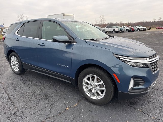 2024 Chevrolet Equinox LT photo 3