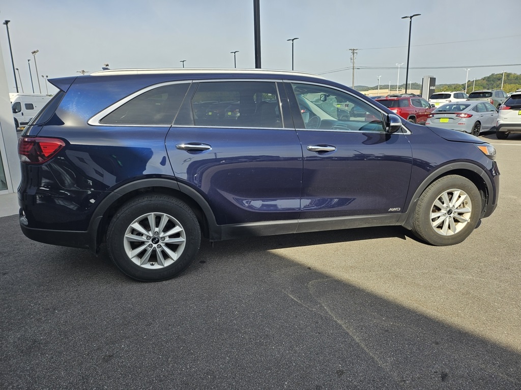 2019 Kia Sorento LX photo 3