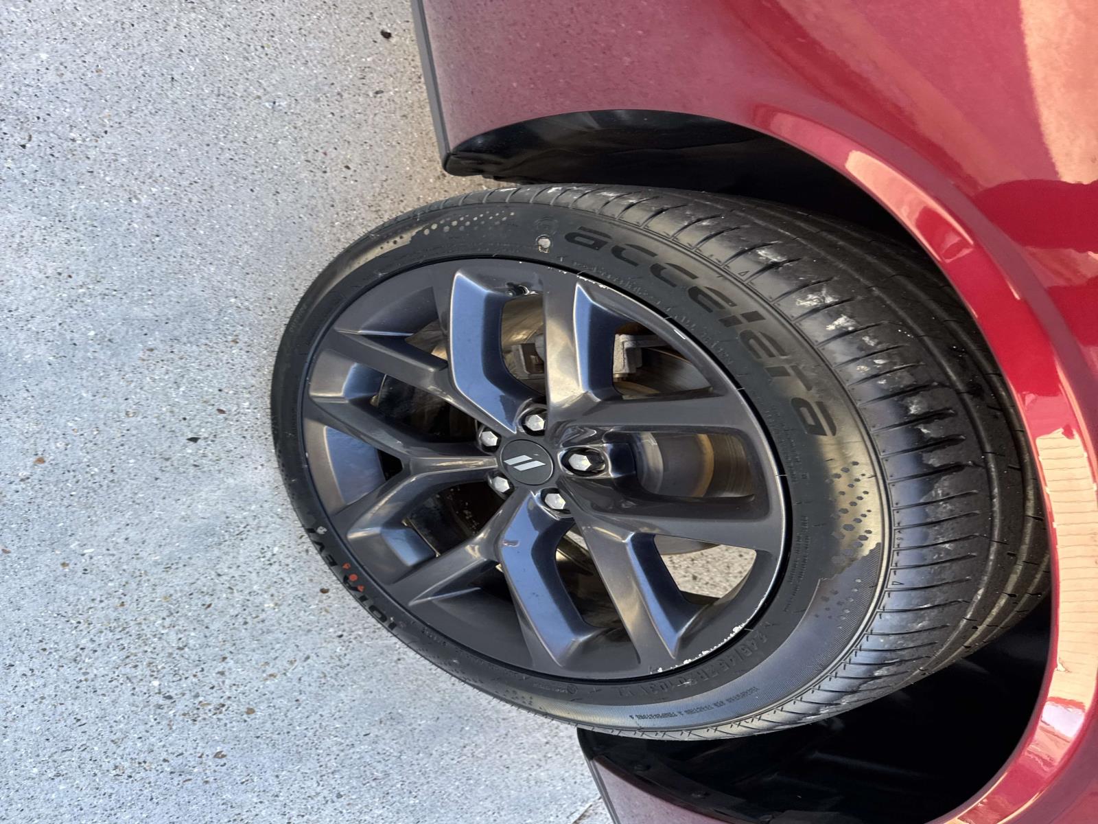 2022 Dodge Challenger SXT photo 4