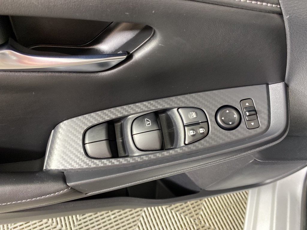 2020 Nissan Sentra SV photo 9