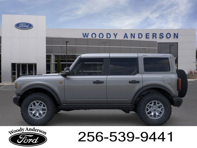 2025 Ford Bronco Badlands photo 3