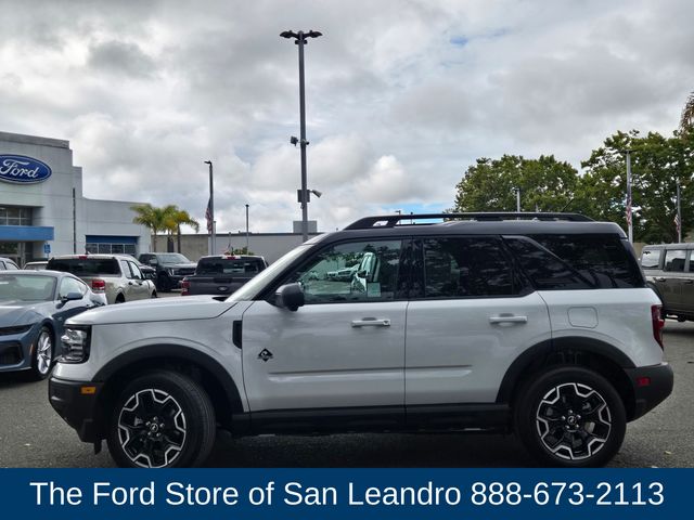 2025 Ford Bronco Sport Outer Banks photo 3