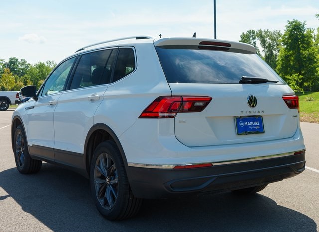2022 Volkswagen Tiguan SE photo 6