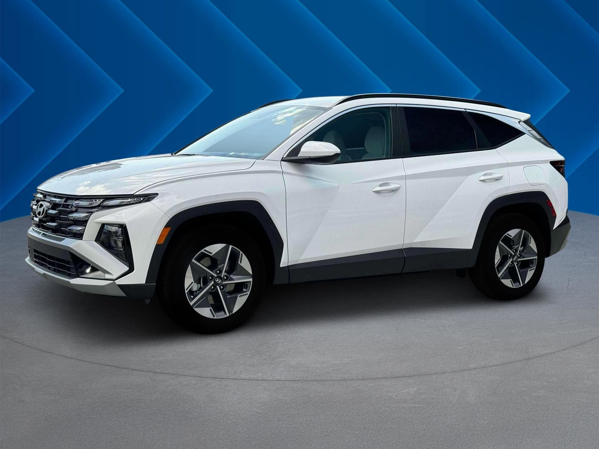 2025 Hyundai Tucson SEL photo 2