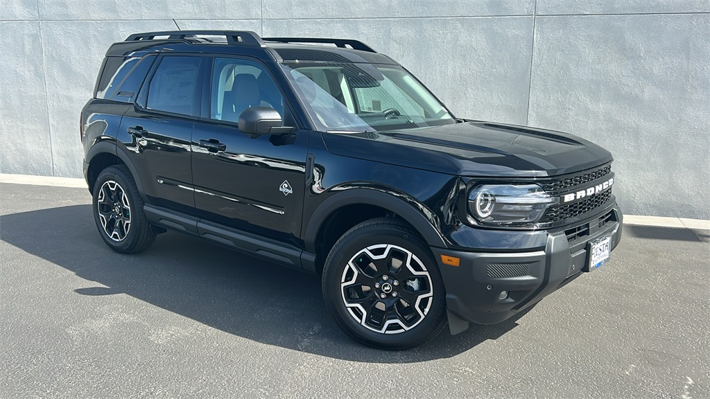 2025 Ford Bronco Sport Outer Banks's photo