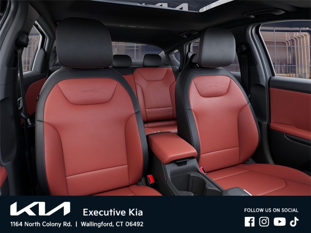 2025 Kia K4 GT-Line Turbo photo 7