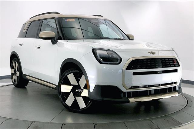 2025 MINI Countryman S's photo