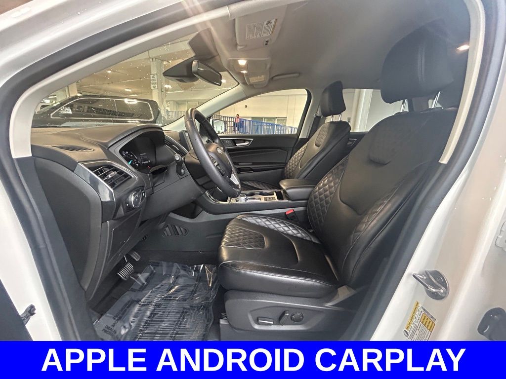 2024 Ford Edge Titanium photo 8