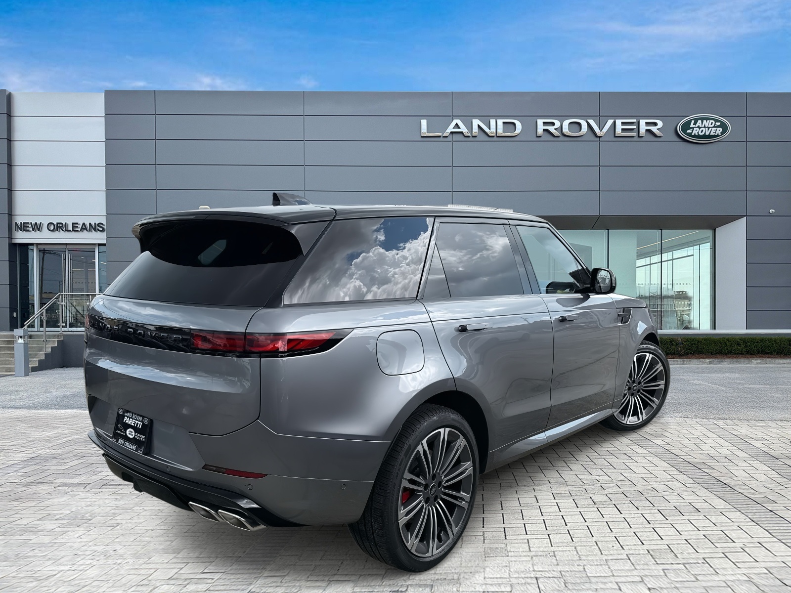 2025 Land Rover Range Rover Sport SE photo 4