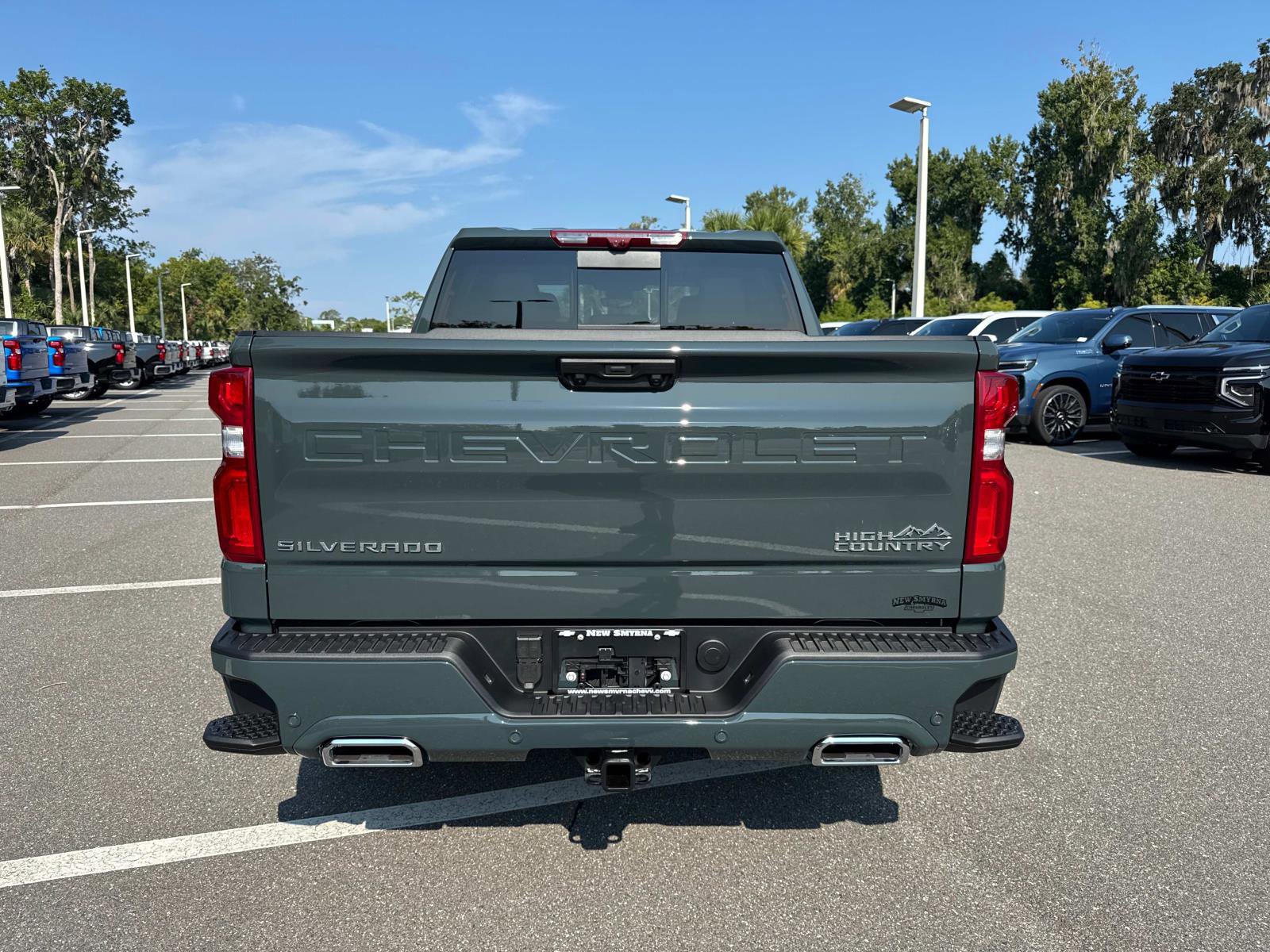 2026 Chevrolet Silverado 1500 High Country photo 4