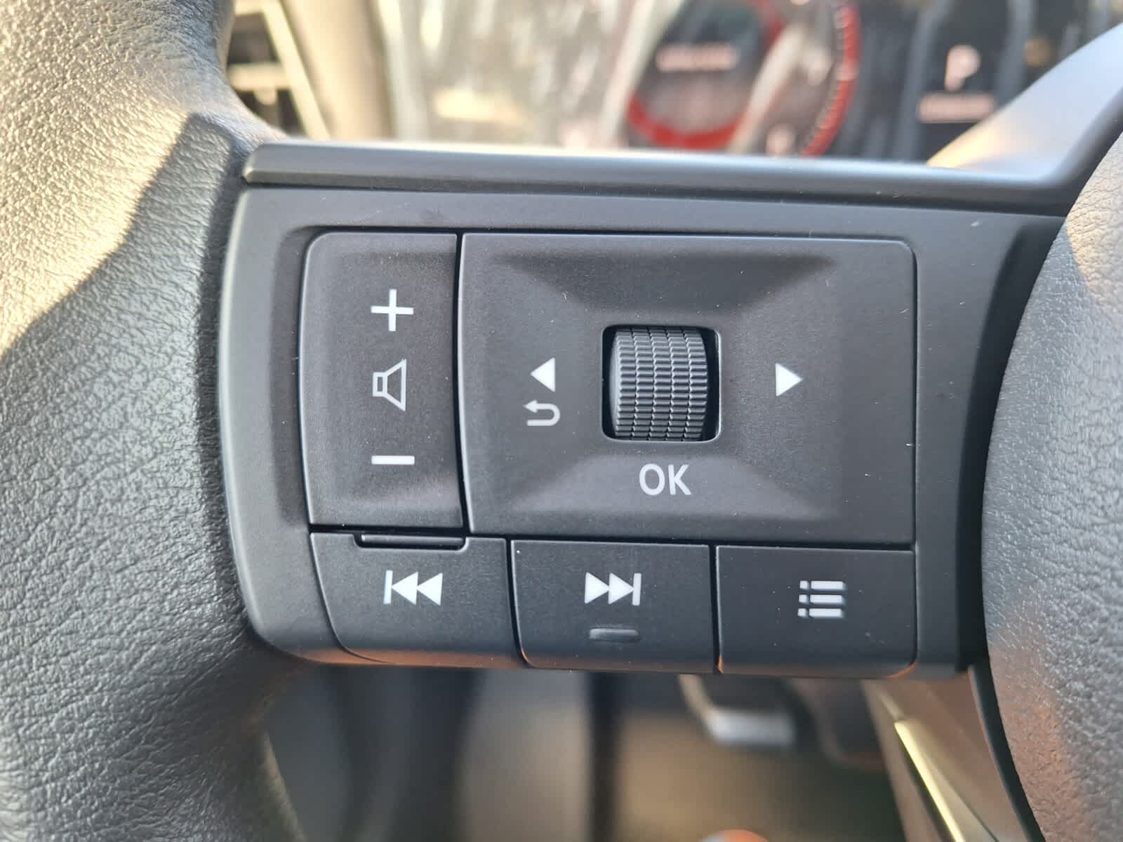 2026 Nissan Kicks SV photo 10