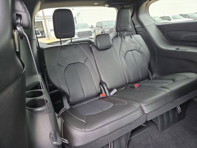 2026 Chrysler Voyager LX photo 28