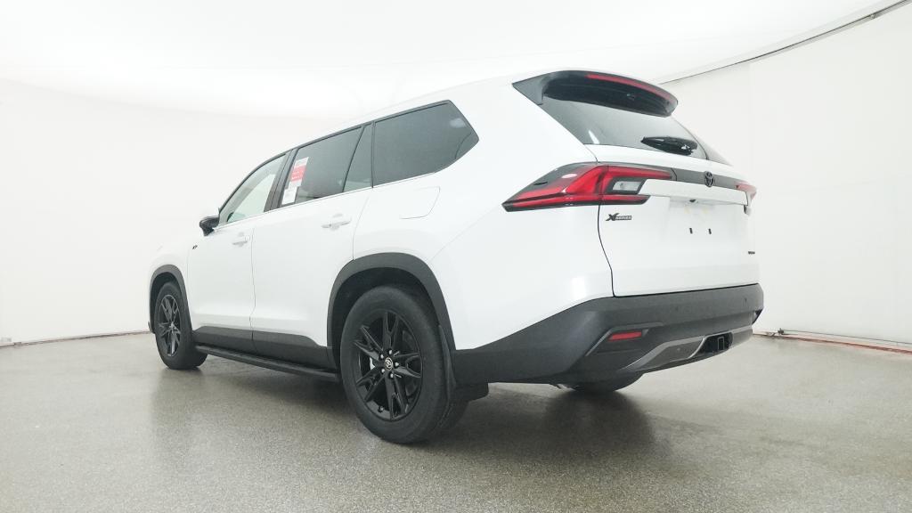 2026 Toyota Grand Highlander Limited photo 13