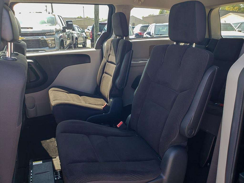 2018 Dodge Grand Caravan SE photo 21