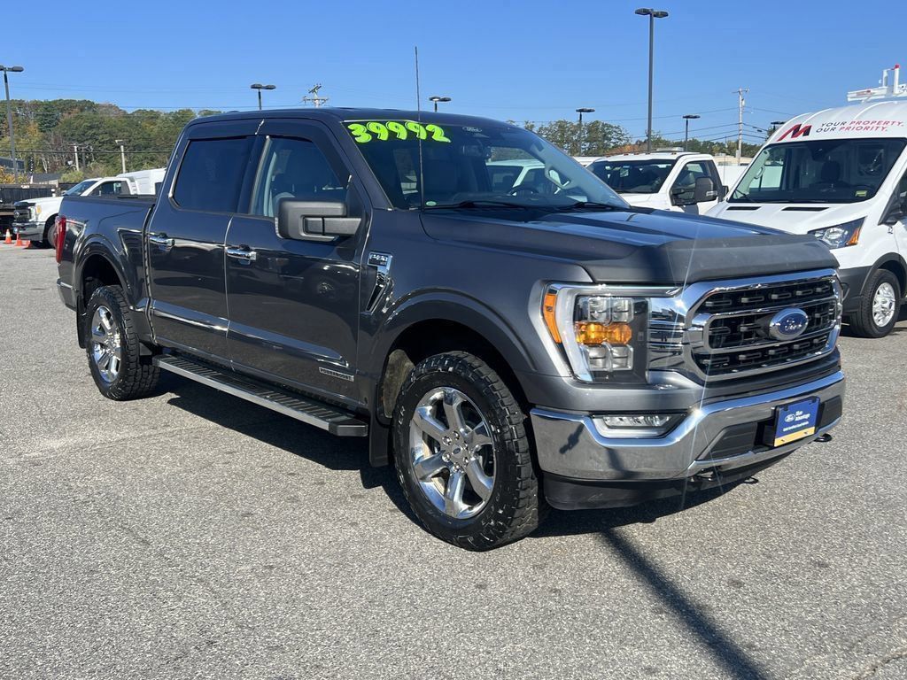 2022 Ford F-150 XLT's photo