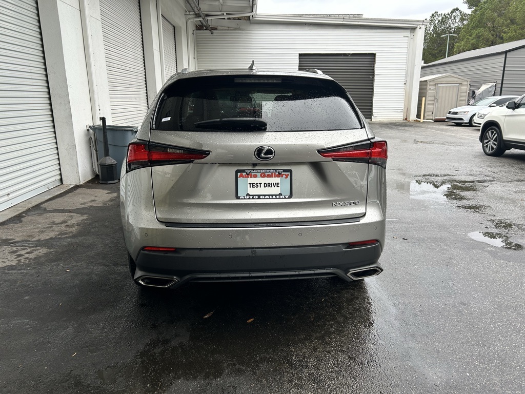 2021 Lexus NX 300 photo 3