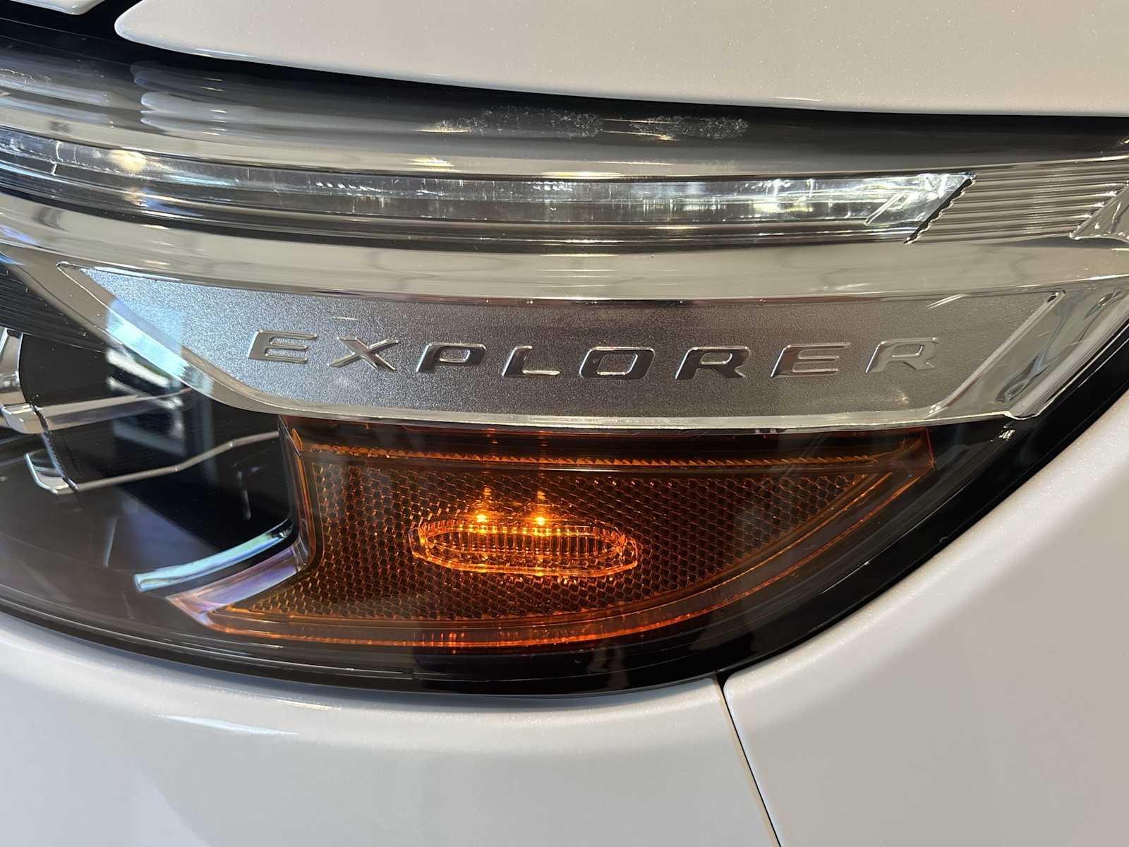 2022 Ford Explorer ST-Line photo 29