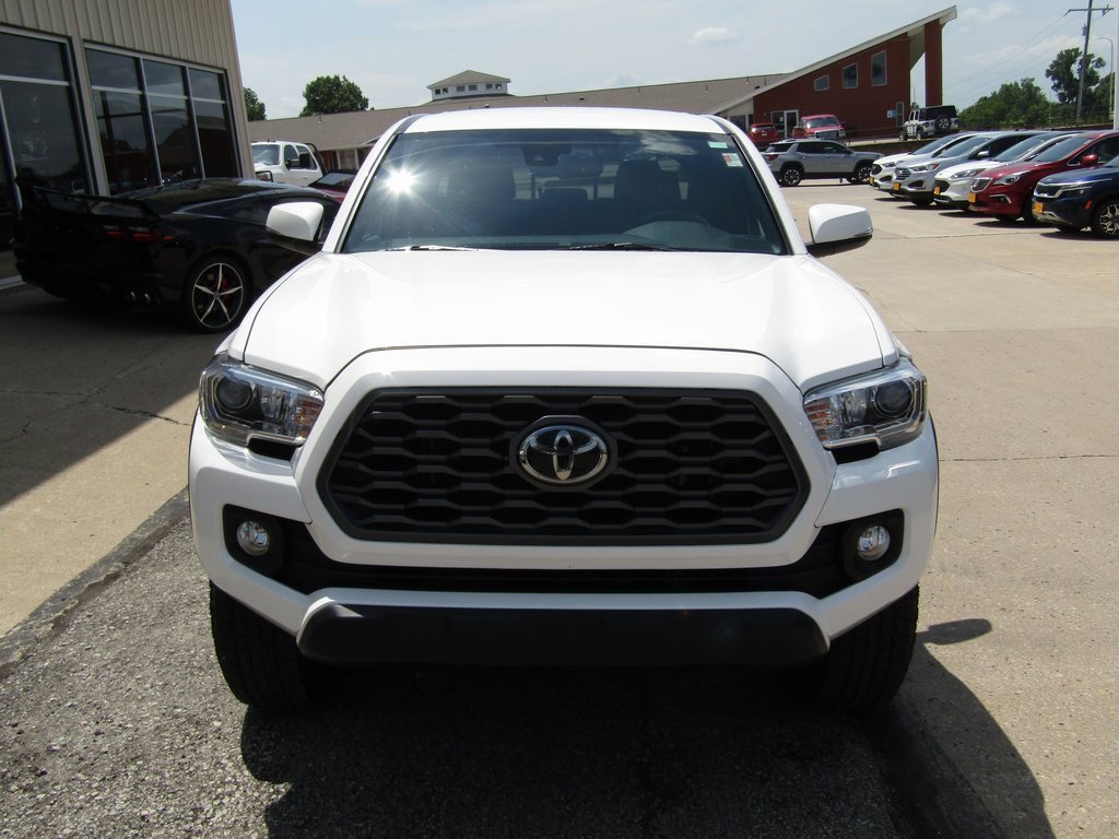 2023 Toyota Tacoma Double Cab V6 photo 11
