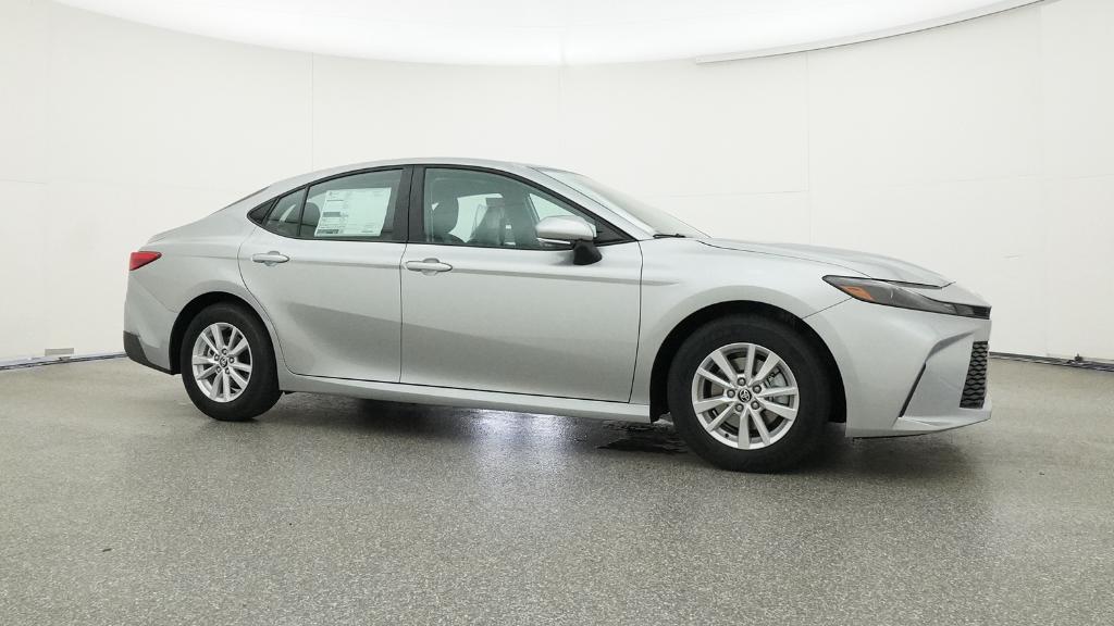 2026 Toyota Camry LE photo 28