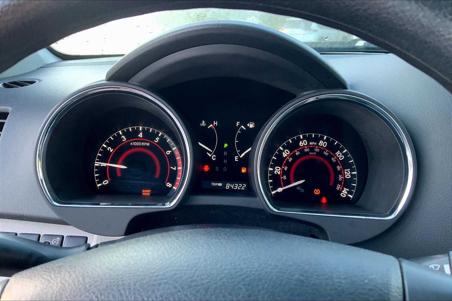 2010 Toyota Highlander Base photo 20