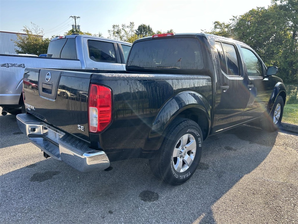 2010 Nissan Frontier SE photo 3