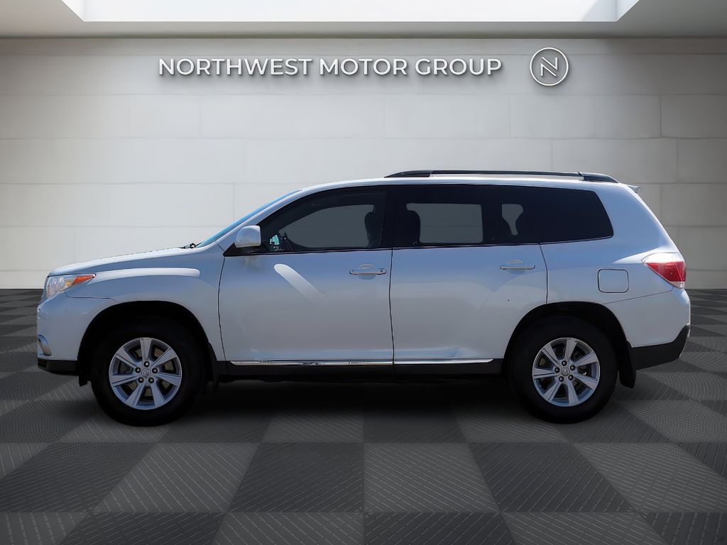 2012 Toyota Highlander Base photo 3