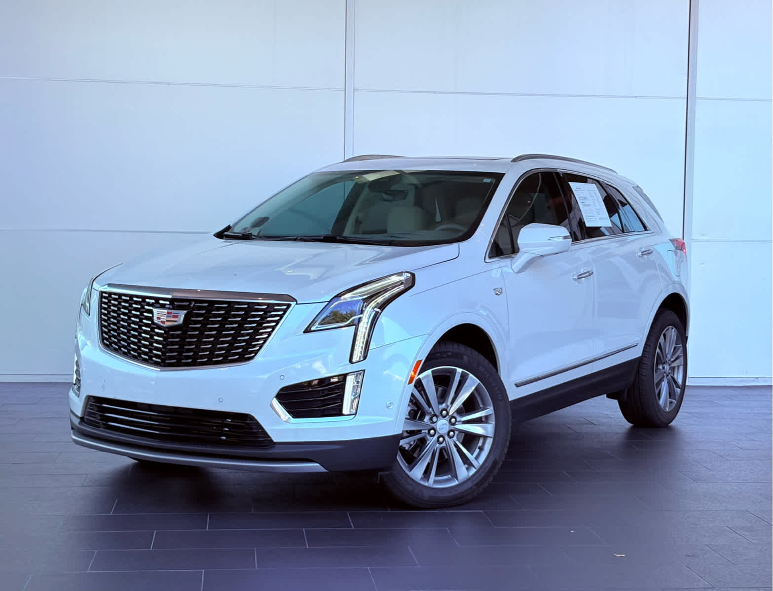 2025 Cadillac XT5